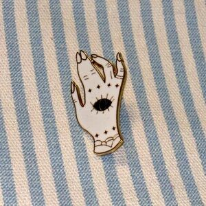 Fortune Teller Hand Tarot Reader Mystical Enamel and Metal Pin